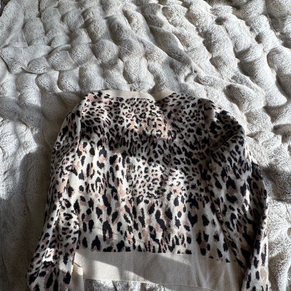 Leopard Print Knit Cardigan - Picture 5 of 5